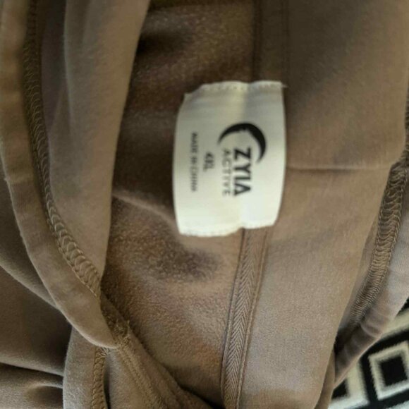 SET Zyia Relaxation Plus Size Hoodie & Jogger set - Picture 8 of 16